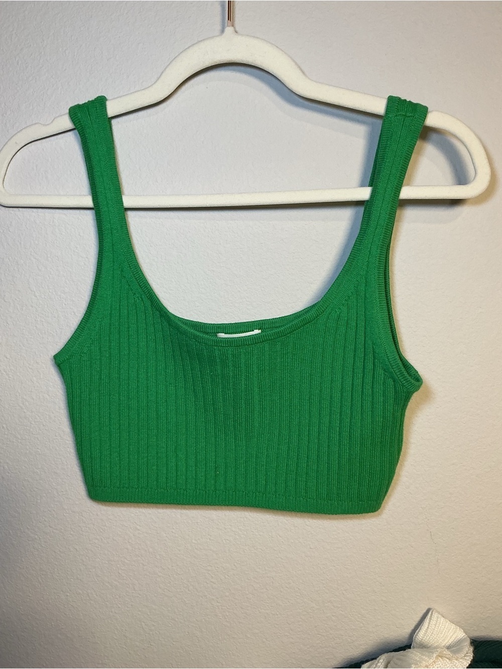 Wilfred Green Ribbed Crop Tank Top - Women - Picture 3 of 7